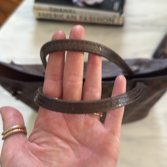 Louis Vuitton Neverfull MM - Picture 5 of 7